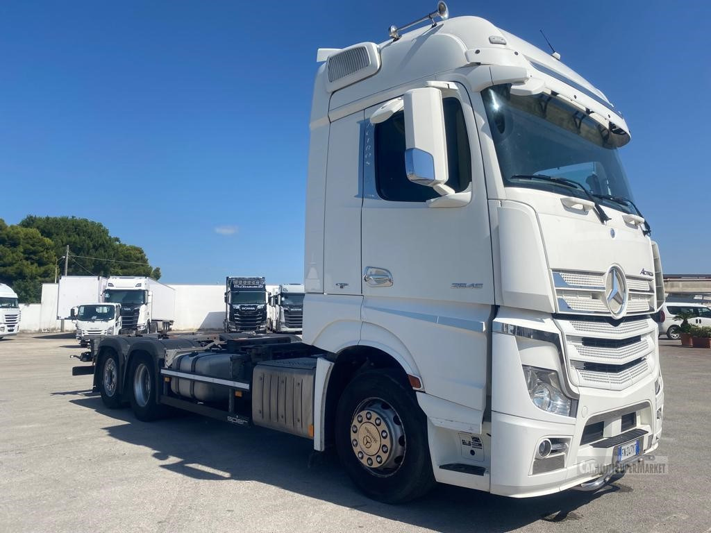 MERCEDES-BENZ ACTROS 2545 - Грузовик-контейнеровоз/ Сменный кузов: фото 1 MERCEDES-BENZ ACTROS 2545 - Грузовик-контейнеровоз/ Сменный кузов: фото 1
