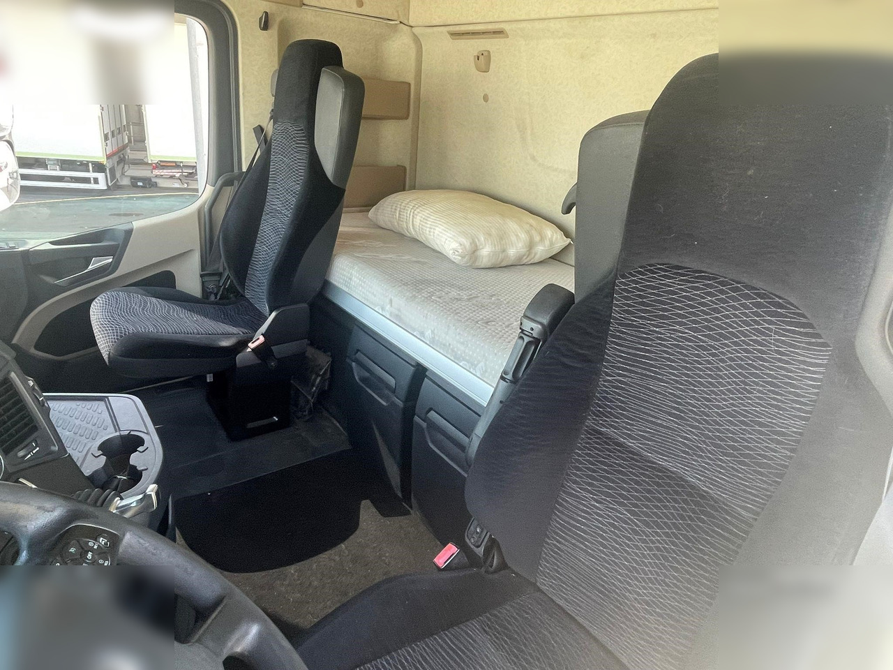 Тягач MERCEDES-BENZ ACTROS 1848: фото 6