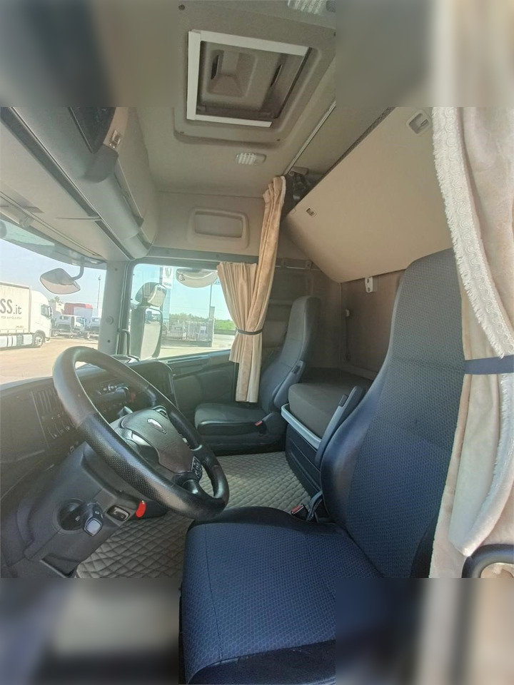 SCANIA R490 - Тягач: фото 5 SCANIA R490 - Тягач: фото 5