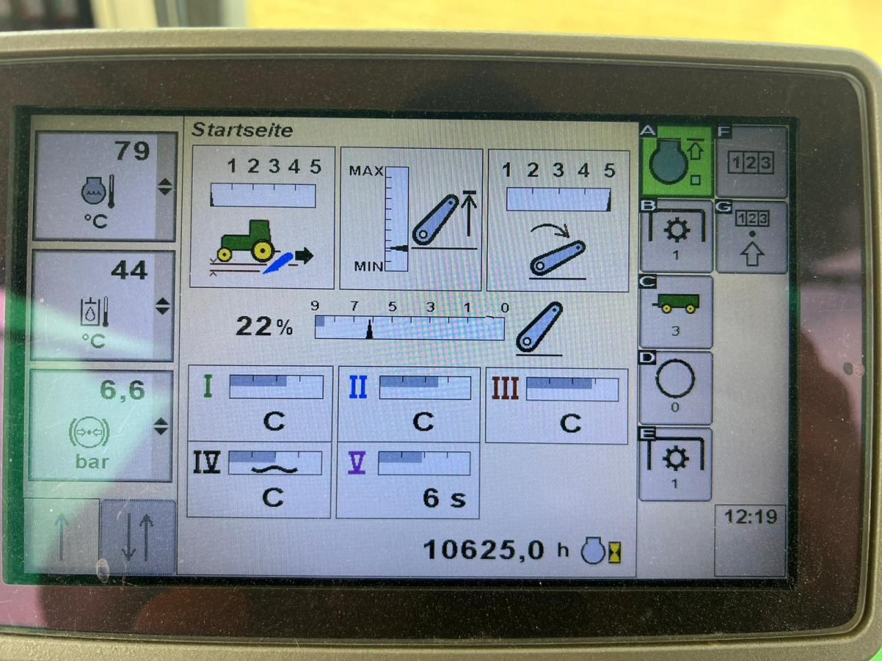Трактор John Deere 8345 R: фото 8