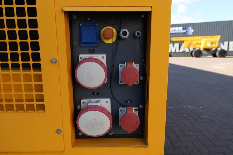 Atlas Copco QAS 150 Diesel, 150KVA * NON - WORKING * - Электрогенератор: фото 3 Atlas Copco QAS 150 Diesel, 150KVA * NON - WORKING * - Электрогенератор: фото 3