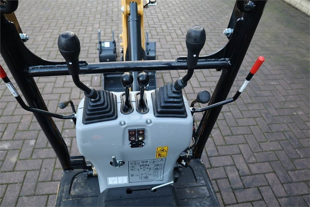 CAT 300.9D NEW, Valid inspection, *Guarantee! Hydr Qui - Мини-экскаватор: фото 3 CAT 300.9D NEW, Valid inspection, *Guarantee! Hydr Qui - Мини-экскаватор: фото 3