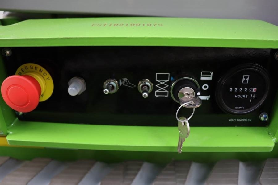 Fronteq FS0610T CE Declaration, 6.7m Working Heigh - Ножничный подъемник: фото 5 Fronteq FS0610T CE Declaration, 6.7m Working Heigh - Ножничный подъемник: фото 5