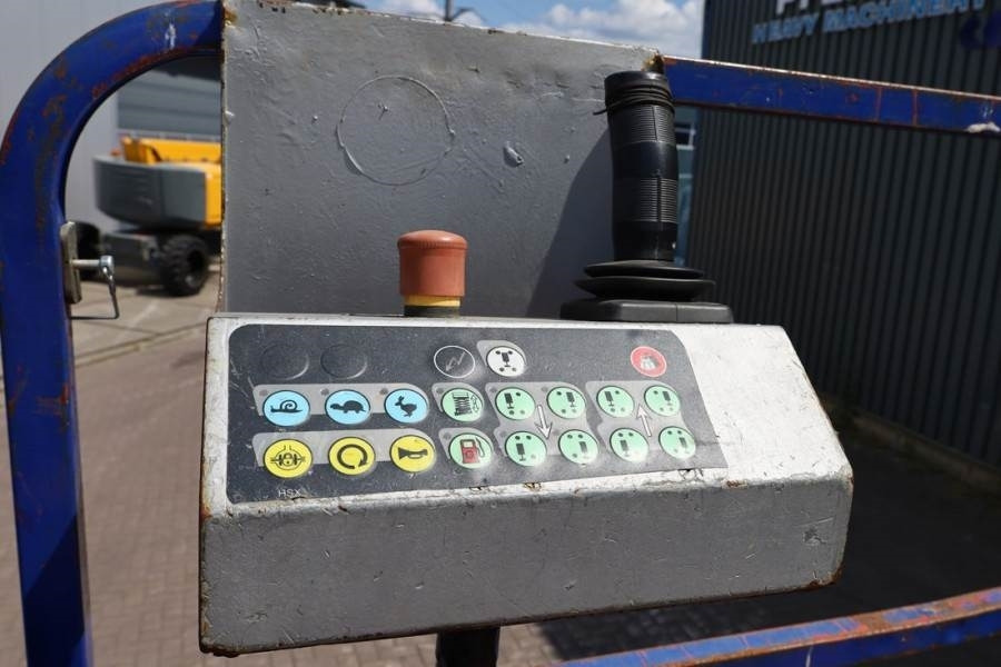 Haulotte H15SX Diesel, 4x4 Drive 15 Working Height, 500kg C - Ножничный подъемник: фото 4 Haulotte H15SX Diesel, 4x4 Drive 15 Working Height, 500kg C - Ножничный подъемник: фото 4