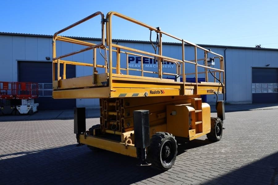 Haulotte H15SXL Diesel, 4x4 Drive, 15m Working Height, 500k - Ножничный подъемник: фото 2 Haulotte H15SXL Diesel, 4x4 Drive, 15m Working Height, 500k - Ножничный подъемник: фото 2
