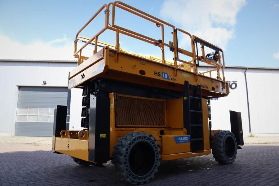 Haulotte HS18EPRO Full Electric 4x4 Drive, Versatile Use: O - Ножничный подъемник: фото 3 Haulotte HS18EPRO Full Electric 4x4 Drive, Versatile Use: O - Ножничный подъемник: фото 3
