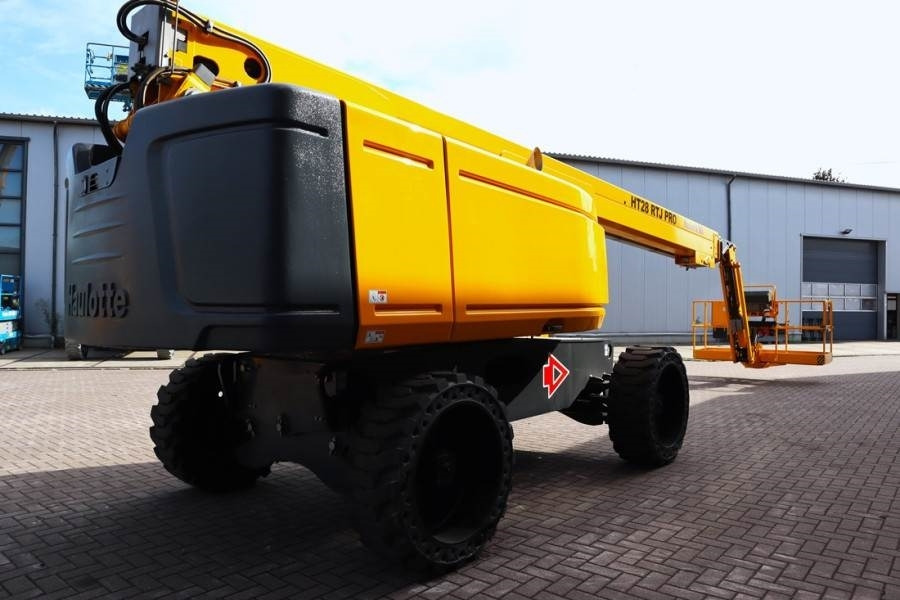 Haulotte HT28RTJ Pro Guarantee! 4x4x4 Drive, 28 m Working H - Телескопический подъемник: фото 2 Haulotte HT28RTJ Pro Guarantee! 4x4x4 Drive, 28 m Working H - Телескопический подъемник: фото 2