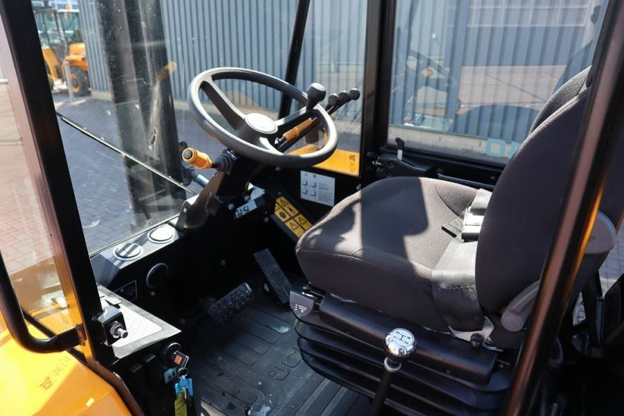 JCB 940-4 T4 Valid inspection, *Guarantee! Diesel, 4x4 - Внедорожный погрузчик: фото 4 JCB 940-4 T4 Valid inspection, *Guarantee! Diesel, 4x4 - Внедорожный погрузчик: фото 4