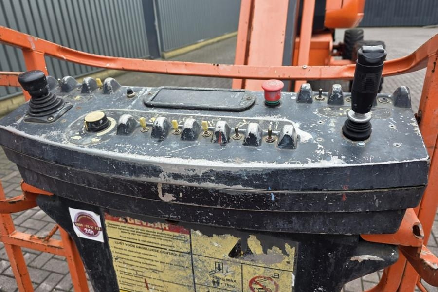 JLG 800AJ Diesel, 4x4x4 Drive, 26.5m Working Height, 1 - Коленчатый подъемник: фото 4 JLG 800AJ Diesel, 4x4x4 Drive, 26.5m Working Height, 1 - Коленчатый подъемник: фото 4