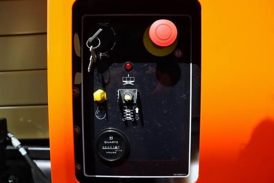 JLG RT4769 Unused, Diesel, 16.3m Working Height, 363kg - Ножничный подъемник: фото 3 JLG RT4769 Unused, Diesel, 16.3m Working Height, 363kg - Ножничный подъемник: фото 3