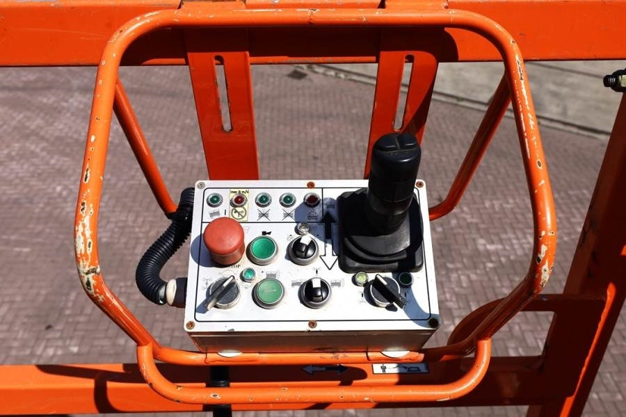 JLG SL245-12 Diesel, 4x4x4 Drive, 26.5m Working Height  - Ножничный подъемник: фото 4 JLG SL245-12 Diesel, 4x4x4 Drive, 26.5m Working Height  - Ножничный подъемник: фото 4