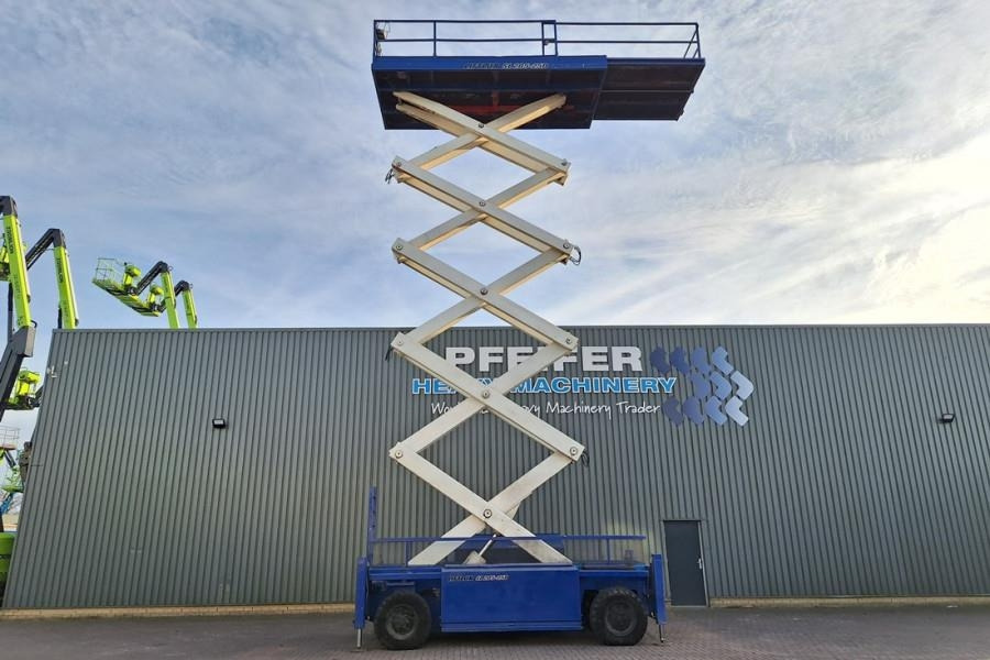 Liftlux SL205-25D4WDS/P Diesel, 4x4 Drive, Hydraulic Deck - Коленчатый подъемник: фото 2 Liftlux SL205-25D4WDS/P Diesel, 4x4 Drive, Hydraulic Deck - Коленчатый подъемник: фото 2