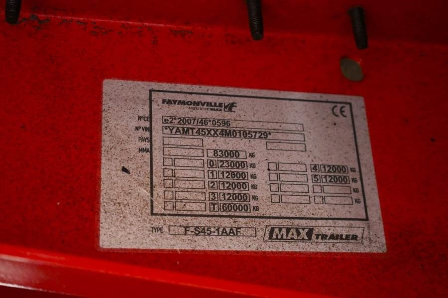 MAX Trailer MAX410 The MAX410 with hydro-mechanical" steering - Полуприцеп бортовой/ Платформа: фото 5 MAX Trailer MAX410 The MAX410 with hydro-mechanical" steering - Полуприцеп бортовой/ Платформа: фото 5