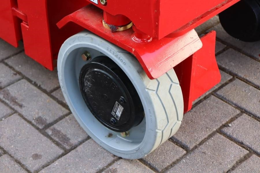 Magni ES0807EP New And Available Directly From Stock, El - Ножничный подъемник: фото 3 Magni ES0807EP New And Available Directly From Stock, El - Ножничный подъемник: фото 3