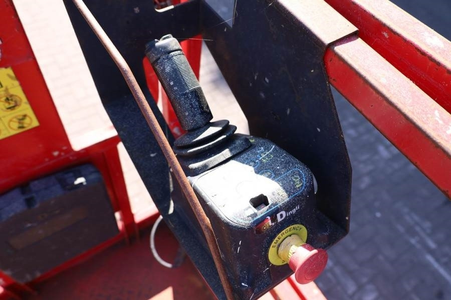 Magni ES0808E Electric, 8m Working height, 380kg Capacit - Ножничный подъемник: фото 4 Magni ES0808E Electric, 8m Working height, 380kg Capacit - Ножничный подъемник: фото 4