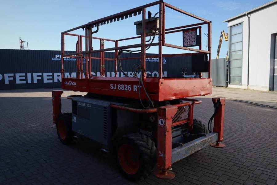 SkyJack SJ6826 Diesel, 4x4 Drive, 10m Working Height, 567k - Ножничный подъемник: фото 2 SkyJack SJ6826 Diesel, 4x4 Drive, 10m Working Height, 567k - Ножничный подъемник: фото 2