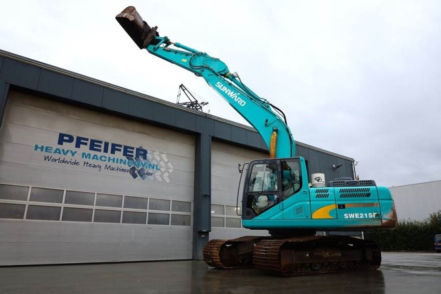 Sunward SWE215F CE certification, Diesel, Digging depth: 6 - Гусеничный экскаватор: фото 3 Sunward SWE215F CE certification, Diesel, Digging depth: 6 - Гусеничный экскаватор: фото 3