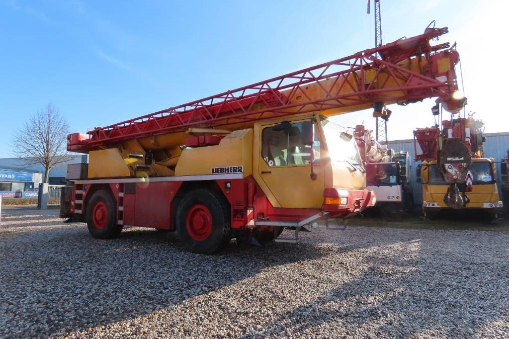 Liebherr LTM 1030-2.1 - Вседорожный кран: фото 2 Liebherr LTM 1030-2.1 - Вседорожный кран: фото 2