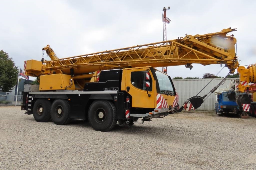 Liebherr LTM 1050-3.1 - Вседорожный кран: фото 2 Liebherr LTM 1050-3.1 - Вседорожный кран: фото 2