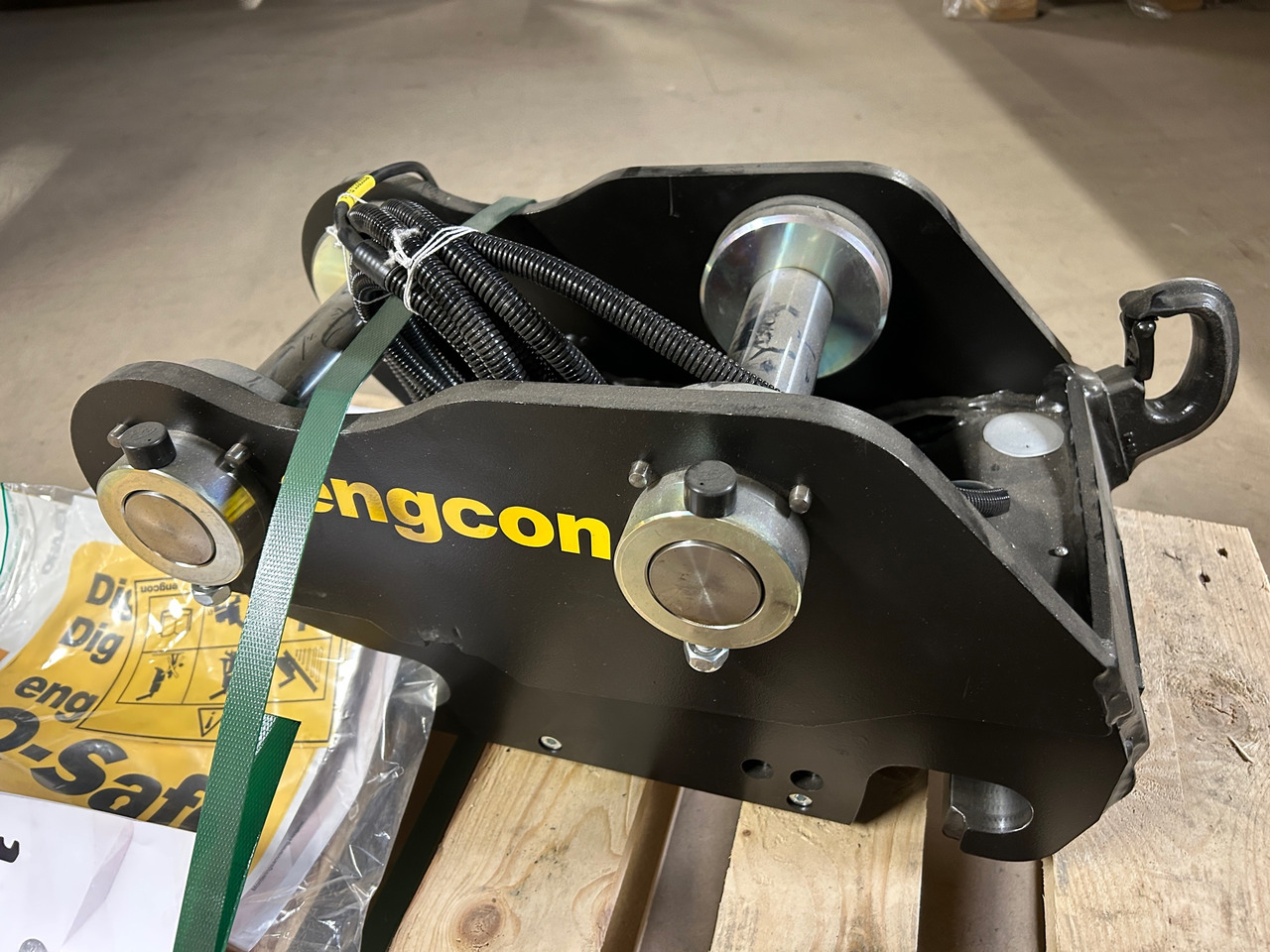 Engcon QS40 - Строительное оборудование: фото 1 Engcon QS40 - Строительное оборудование: фото 1