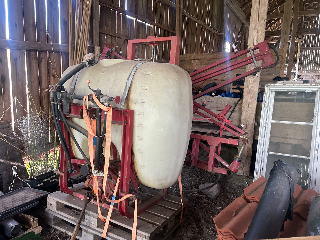 Hardi 800 L - Опрыскиватель: фото 1 Hardi 800 L - Опрыскиватель: фото 1