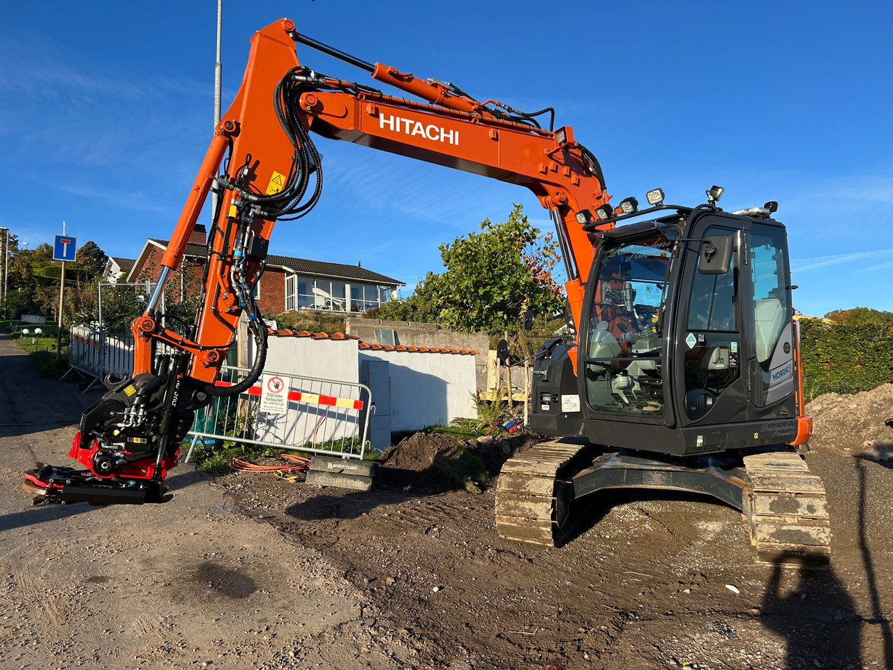 Hitachi ZX85US-6 - Экскаватор: фото 1 Hitachi ZX85US-6 - Экскаватор: фото 1