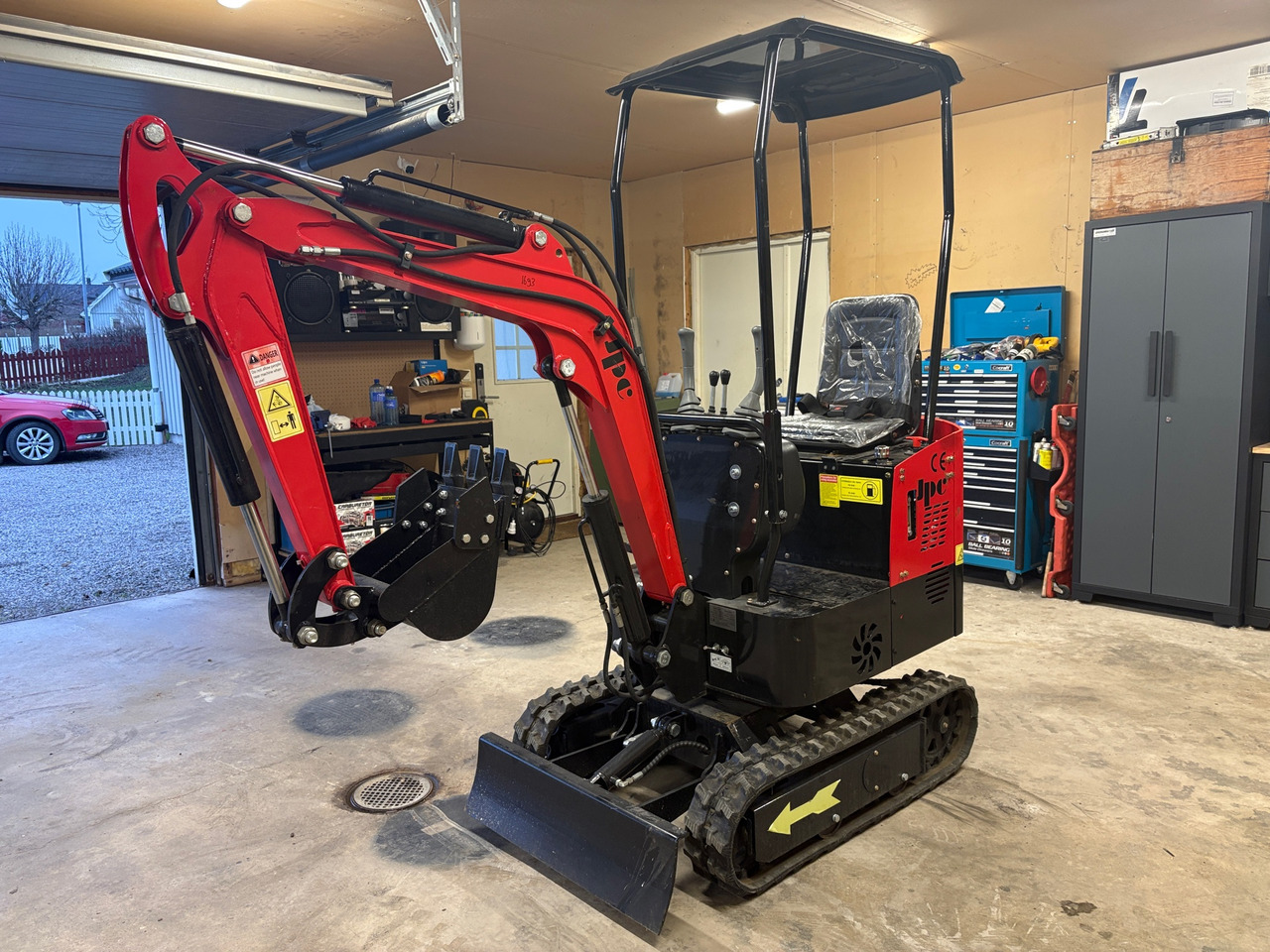 JPC HT12 - Экскаватор: фото 1 JPC HT12 - Экскаватор: фото 1