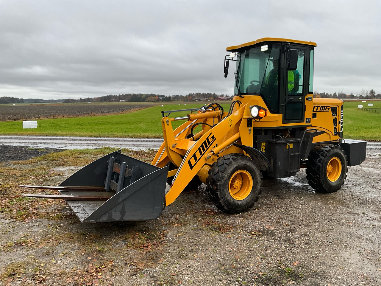 LTMG LT910 - Колёсный погрузчик: фото 1 LTMG LT910 - Колёсный погрузчик: фото 1