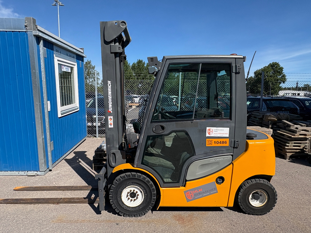 Jungheinrich DFG 425s - Погрузочно-разгрузочная техника: фото 1 Jungheinrich DFG 425s - Погрузочно-разгрузочная техника: фото 1