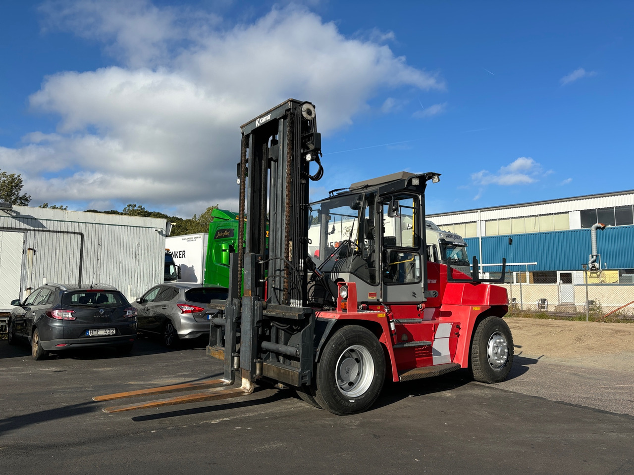 Kalmar DCE 90-6 - Погрузочно-разгрузочная техника: фото 1 Kalmar DCE 90-6 - Погрузочно-разгрузочная техника: фото 1