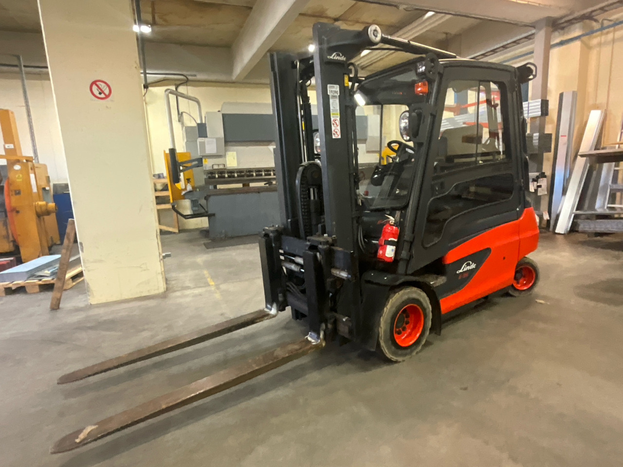 Linde E35L-01 - Погрузочно-разгрузочная техника: фото 1 Linde E35L-01 - Погрузочно-разгрузочная техника: фото 1