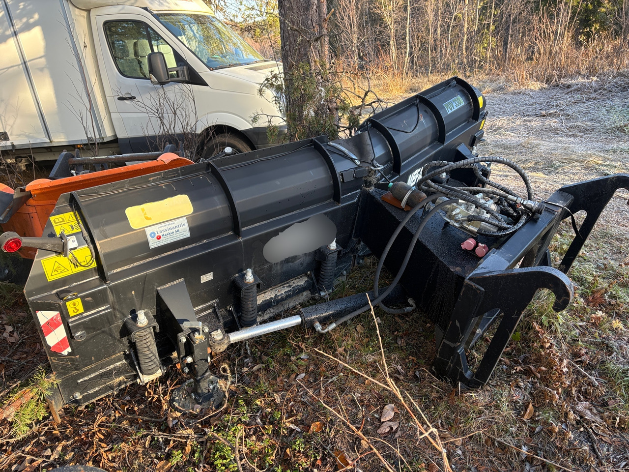 Pronar Puv3300 - Отвал для снега: фото 1 Pronar Puv3300 - Отвал для снега: фото 1