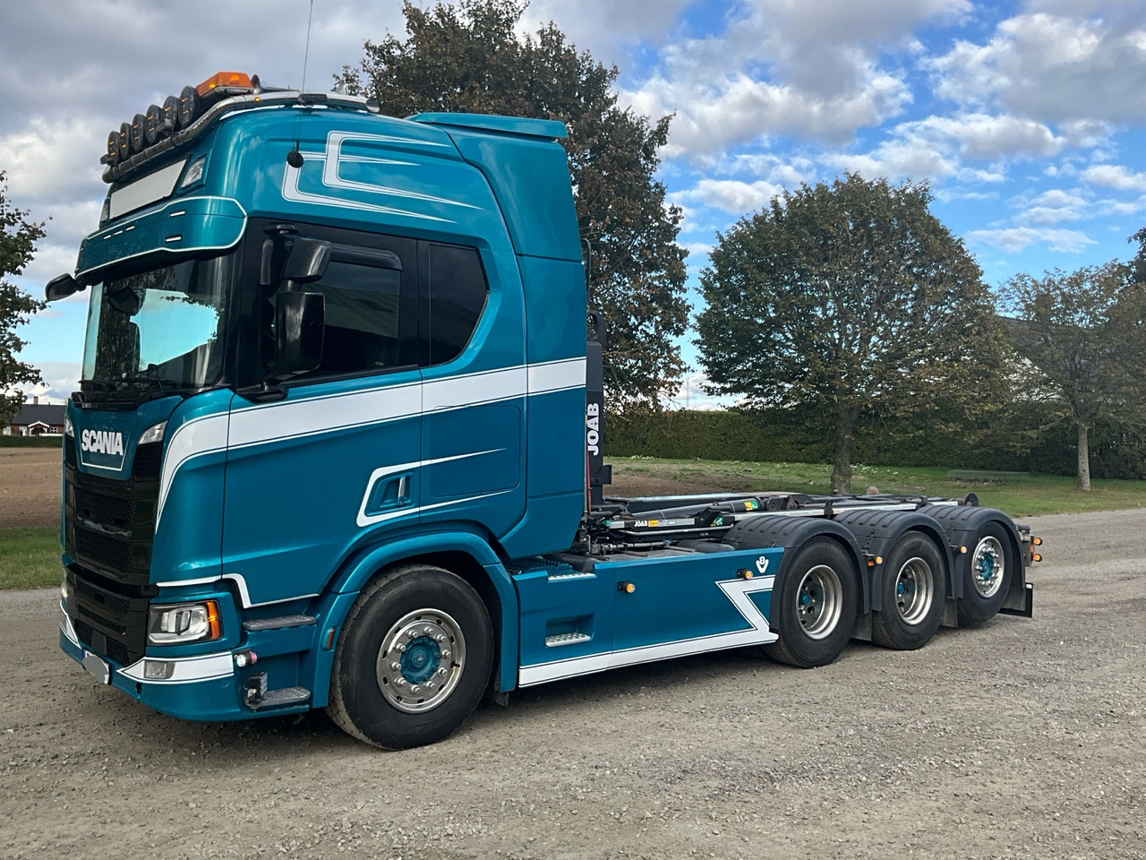 Scania R660 - Крюковой мультилифт: фото 1 Scania R660 - Крюковой мультилифт: фото 1