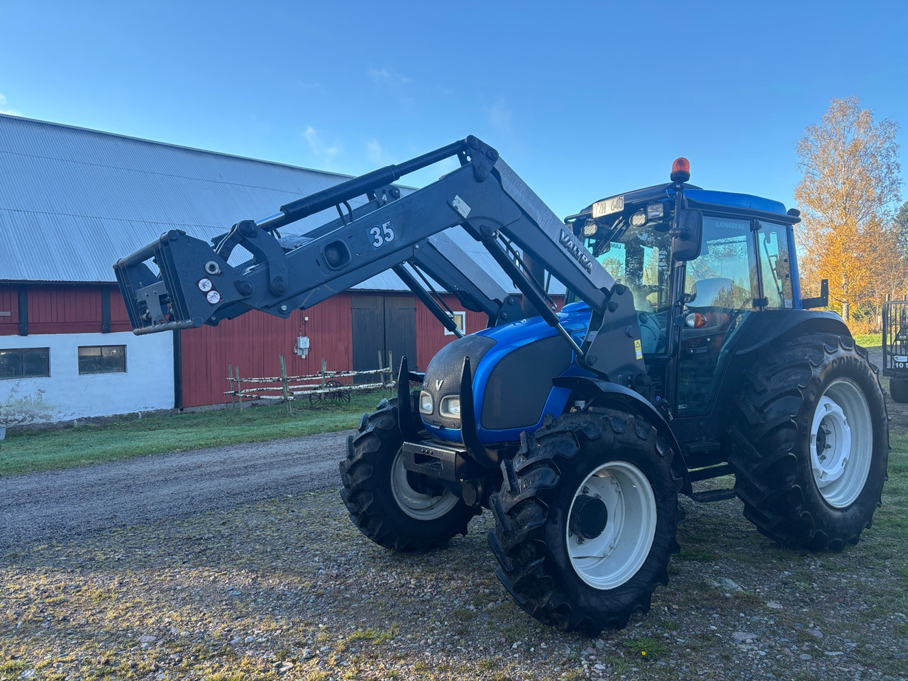 Valtra A93 - Трактор: фото 1 Valtra A93 - Трактор: фото 1