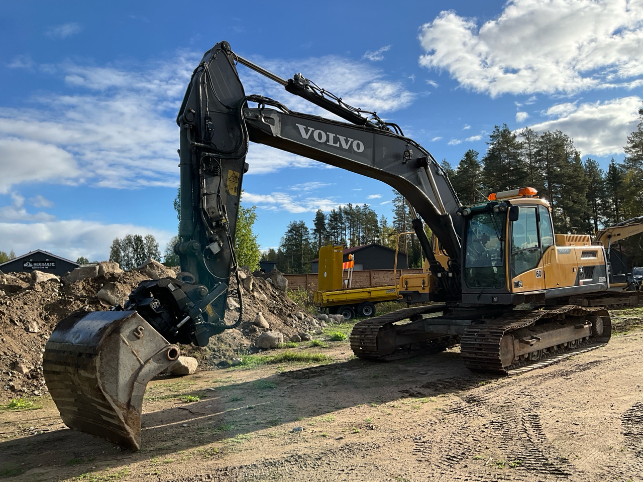 Volvo EC250DL - Экскаватор: фото 1 Volvo EC250DL - Экскаватор: фото 1