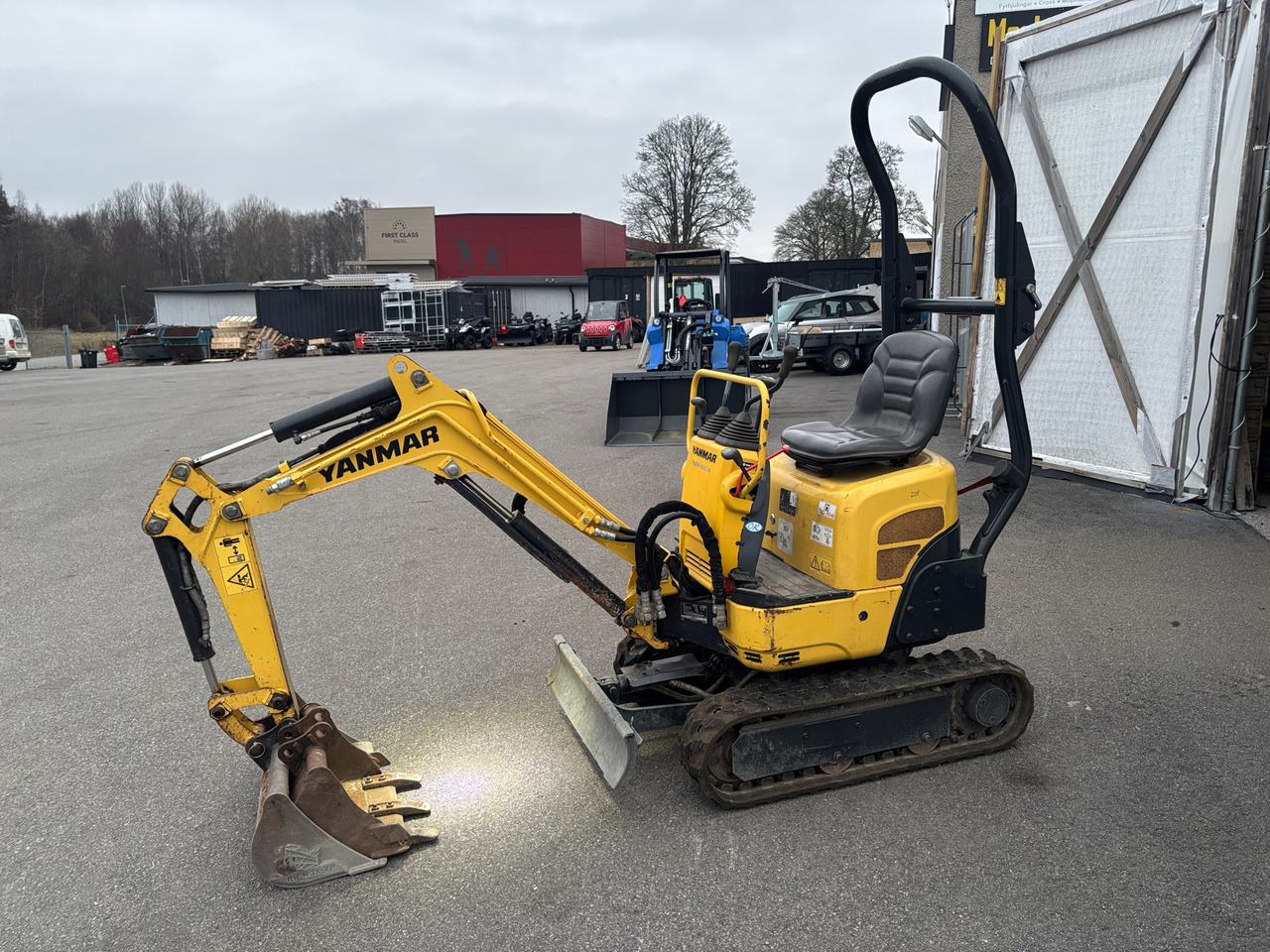 Yanmar SV08-1A - Мини-экскаватор: фото 1 Yanmar SV08-1A - Мини-экскаватор: фото 1