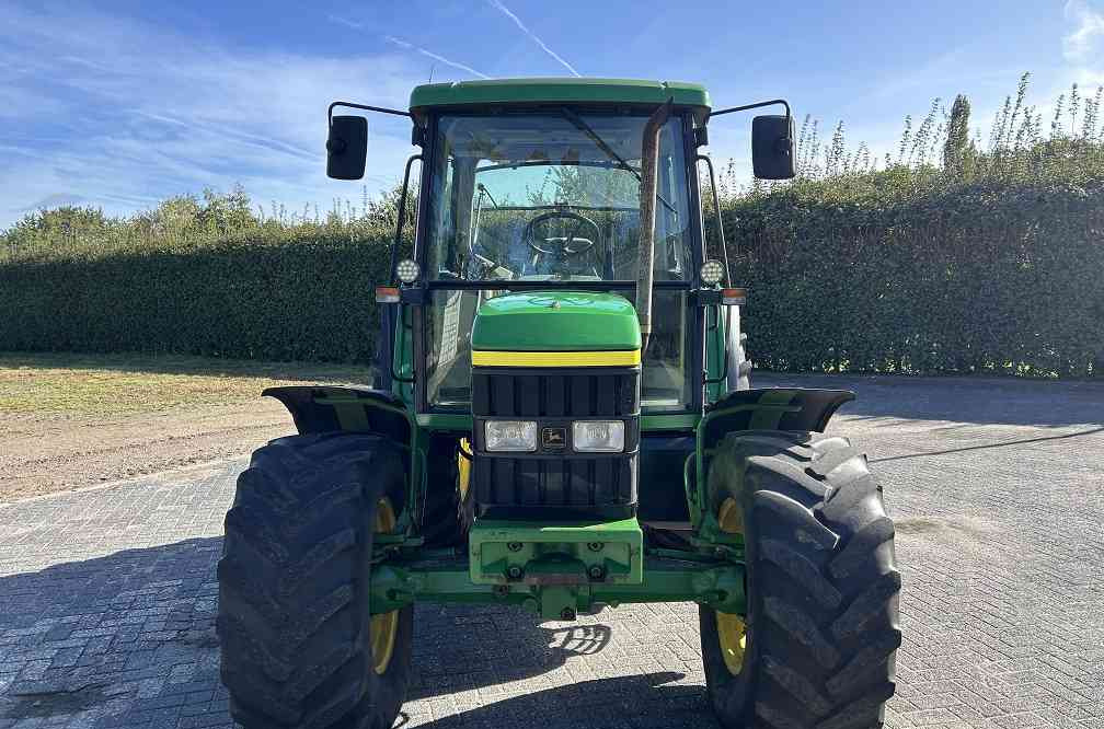 John Deere 6210 - Трактор: фото 5 John Deere 6210 - Трактор: фото 5