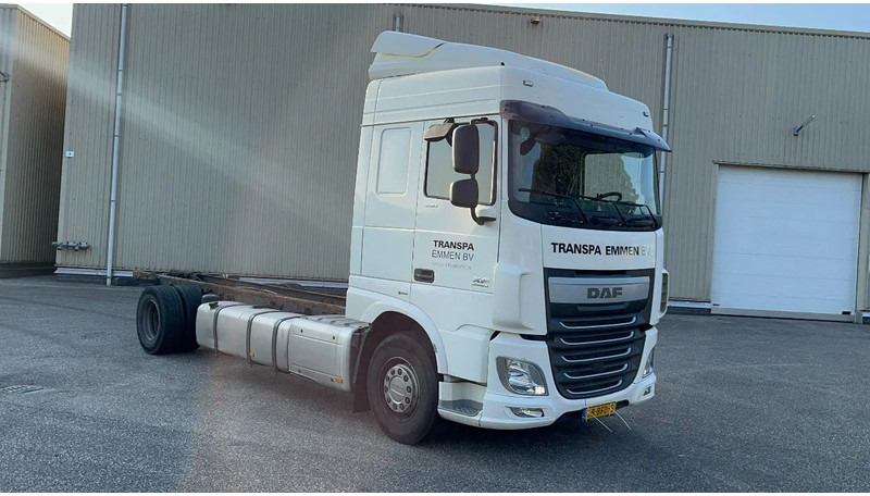 DAF XF 440 nette XF106 Chassis cabine - Грузовик-шасси: фото 3 DAF XF 440 nette XF106 Chassis cabine - Грузовик-шасси: фото 3