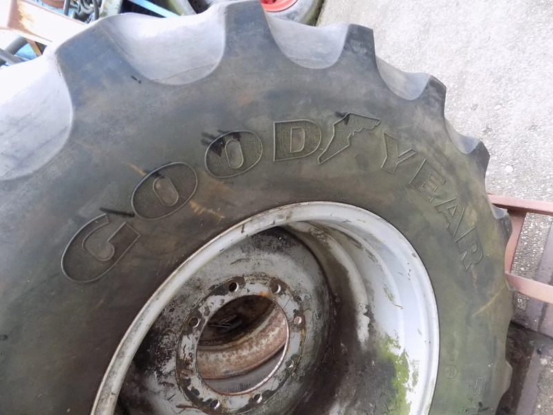 Зерноуборочный комбайн GOOD YEAR banden met velg good year banden met velg 540/65 R 24: фото 10