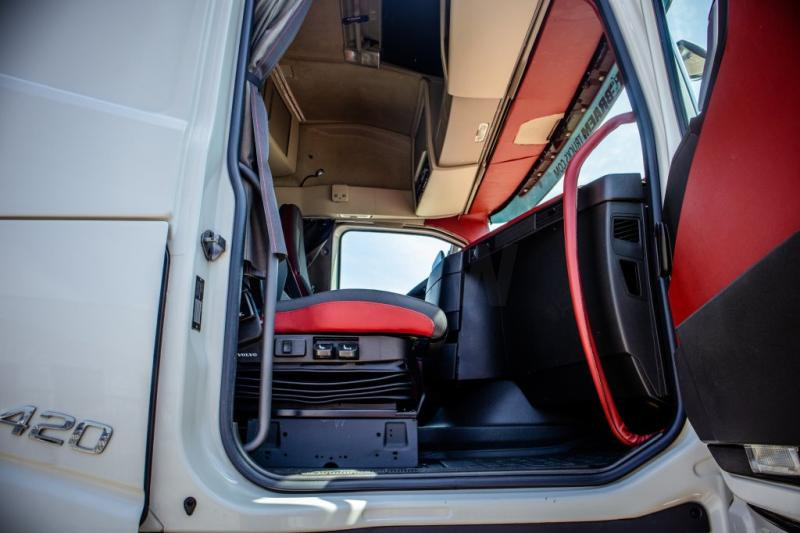Тягач Volvo FH 420: фото 10