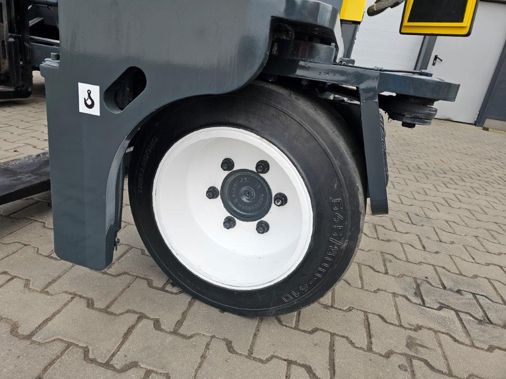 Combilift C12000 - Четырехсторонний погрузчик: фото 2 Combilift C12000 - Четырехсторонний погрузчик: фото 2