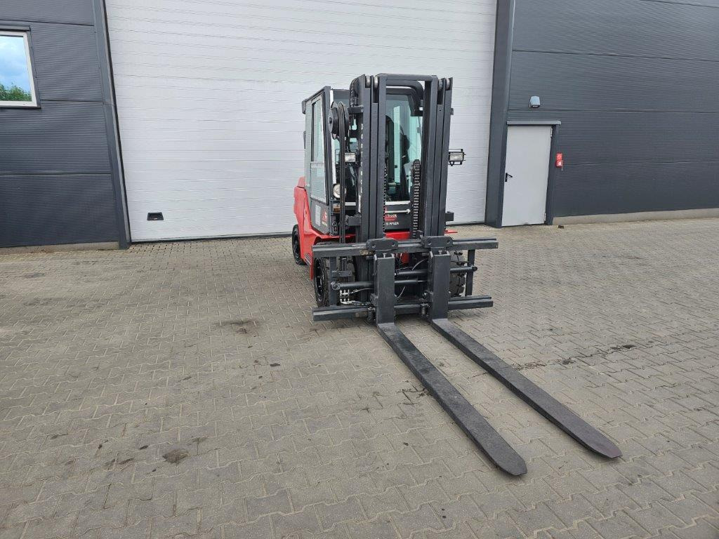 Дизельный погрузчик Dan Truck 8450DG Container-Indoor-Stapler -TRIPLEX: фото 5