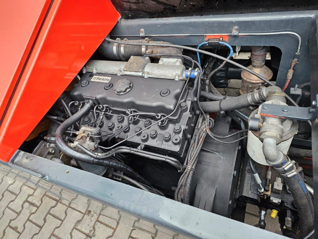 Fantuzzi SF60U - TRAVERSE - Боковой погрузчик: фото 5 Fantuzzi SF60U - TRAVERSE - Боковой погрузчик: фото 5