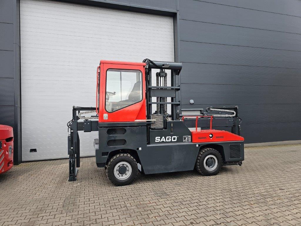 Fantuzzi SF60U - TRAVERSE - Боковой погрузчик: фото 3 Fantuzzi SF60U - TRAVERSE - Боковой погрузчик: фото 3