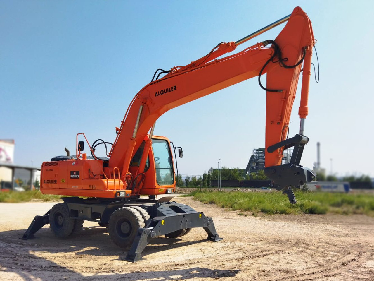 DAEWOO 210 W-V M4E (LOC) - Колёсный экскаватор: фото 4 DAEWOO 210 W-V M4E (LOC) - Колёсный экскаватор: фото 4