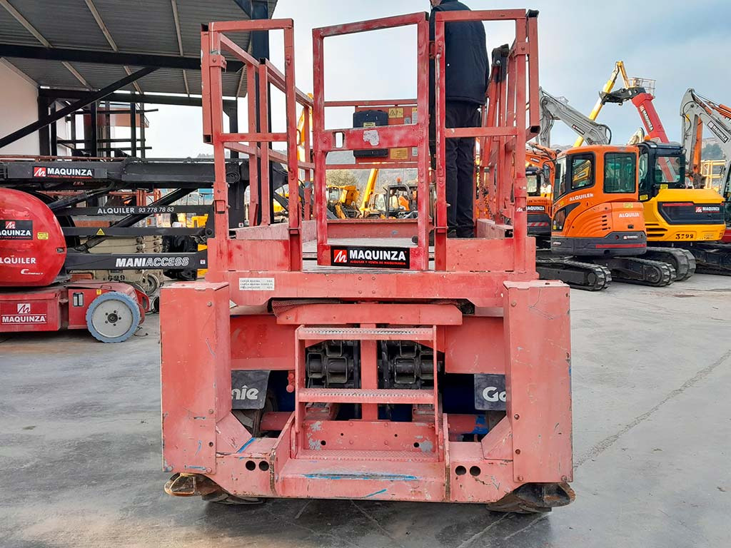 GENIE GS2668RT - Ножничный подъемник: фото 4 GENIE GS2668RT - Ножничный подъемник: фото 4