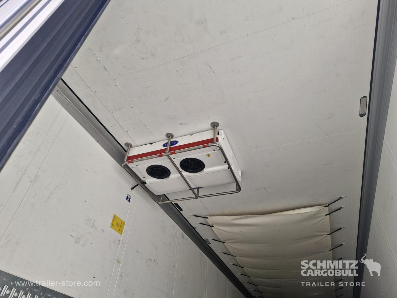 SCHMITZ Reefer Standard - Изотермический полуприцеп: фото 2 SCHMITZ Reefer Standard - Изотермический полуприцеп: фото 2