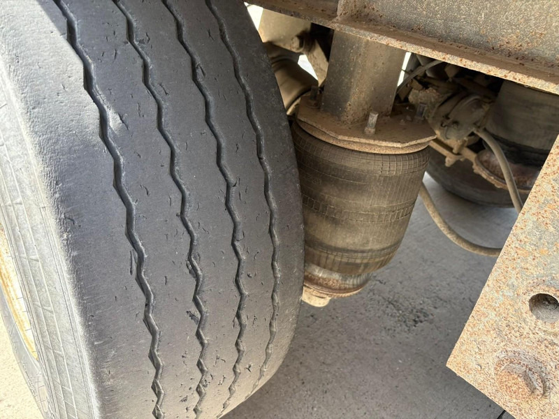 Самосвальный полуприцеп Fruehauf ONCRK22-110A (REMORQUE FRANCAIS / FRENCH TRAILER / DRUM BRAKES / FREINS TAMBOURS): фото 9 Самосвальный полуприцеп Fruehauf ONCRK22-110A (REMORQUE FRANCAIS / FRENCH TRAILER / DRUM BRAKES / FREINS TAMBOURS): фото 9