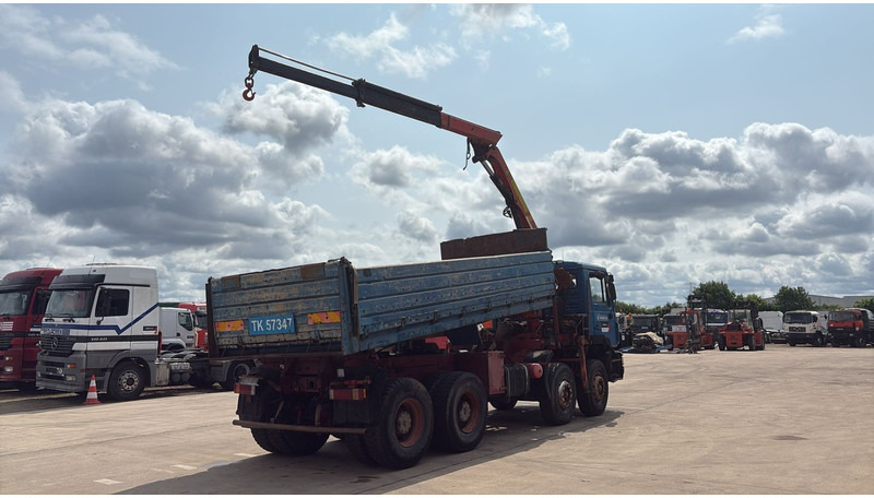 MAN 35.362 (6 CYLINDER / MANUAL PUMP / 8X4 / FALFINGER CRANE PK80 / STEEL SUSP.) - Самосвал, Автоманипулятор: фото 4 MAN 35.362 (6 CYLINDER / MANUAL PUMP / 8X4 / FALFINGER CRANE PK80 / STEEL SUSP.) - Самосвал, Автоманипулятор: фото 4