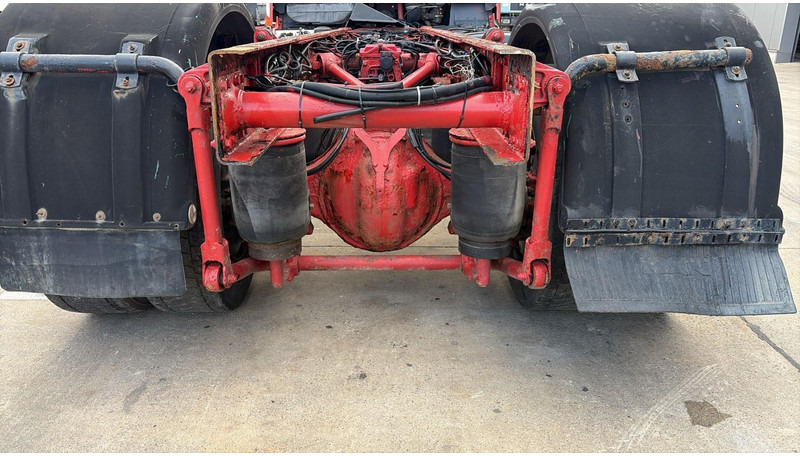 Грузовик-шасси MAN TGA 18.410 (POMPE MANUELLE / MANUAL PUMP / BOITE MANUELLE / MANUAL GEARBOX): фото 13 Грузовик-шасси MAN TGA 18.410 (POMPE MANUELLE / MANUAL PUMP / BOITE MANUELLE / MANUAL GEARBOX): фото 13